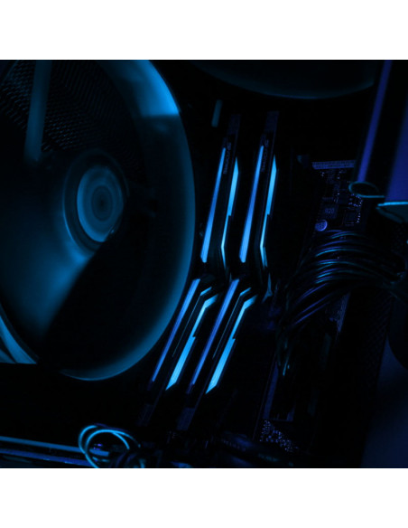 Team Group T-Force Nighthawk, blaue LED, DDR4-3200, CL16 - 16 GB Kit casemod.es